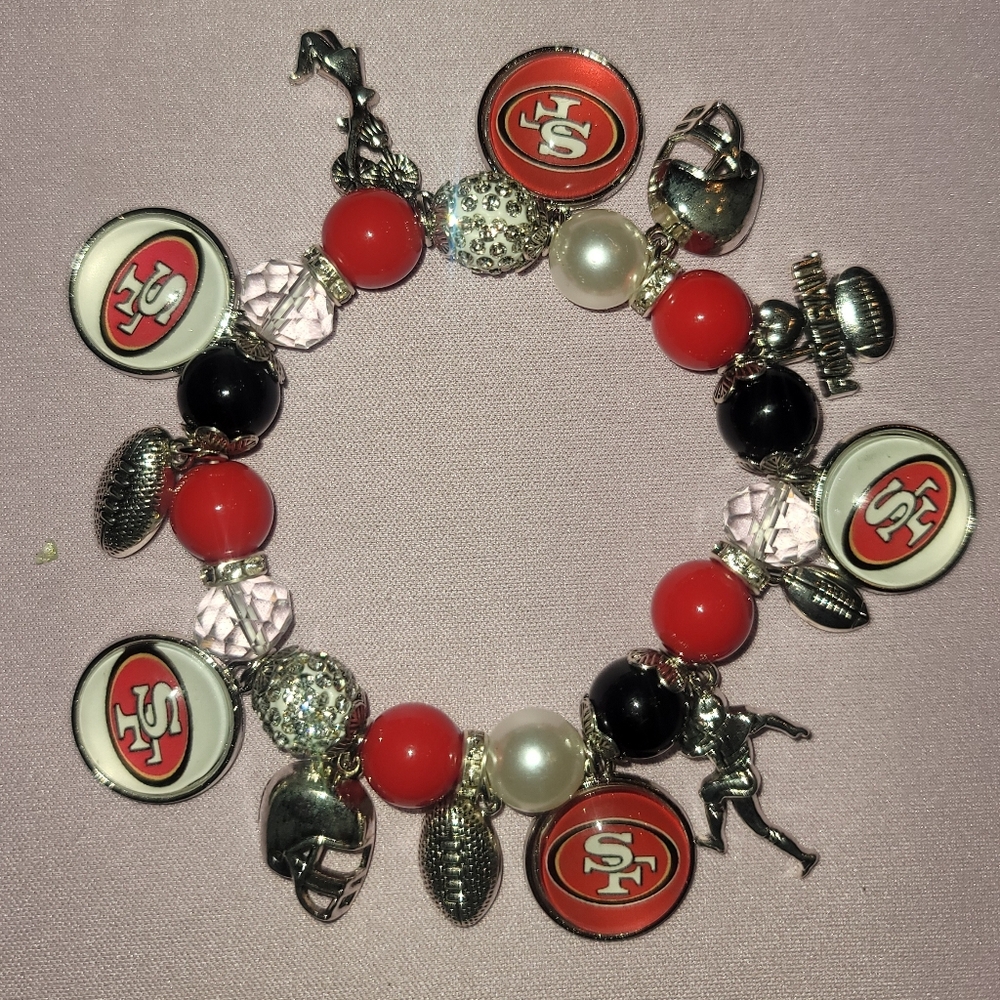 San Francisco 49er Women's Red and Black Charm Bracelet - Picture 3 of 5